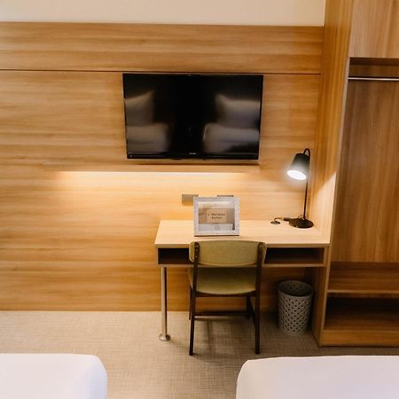 L' Meridian Suites サンボアンガ エクステリア 写真
